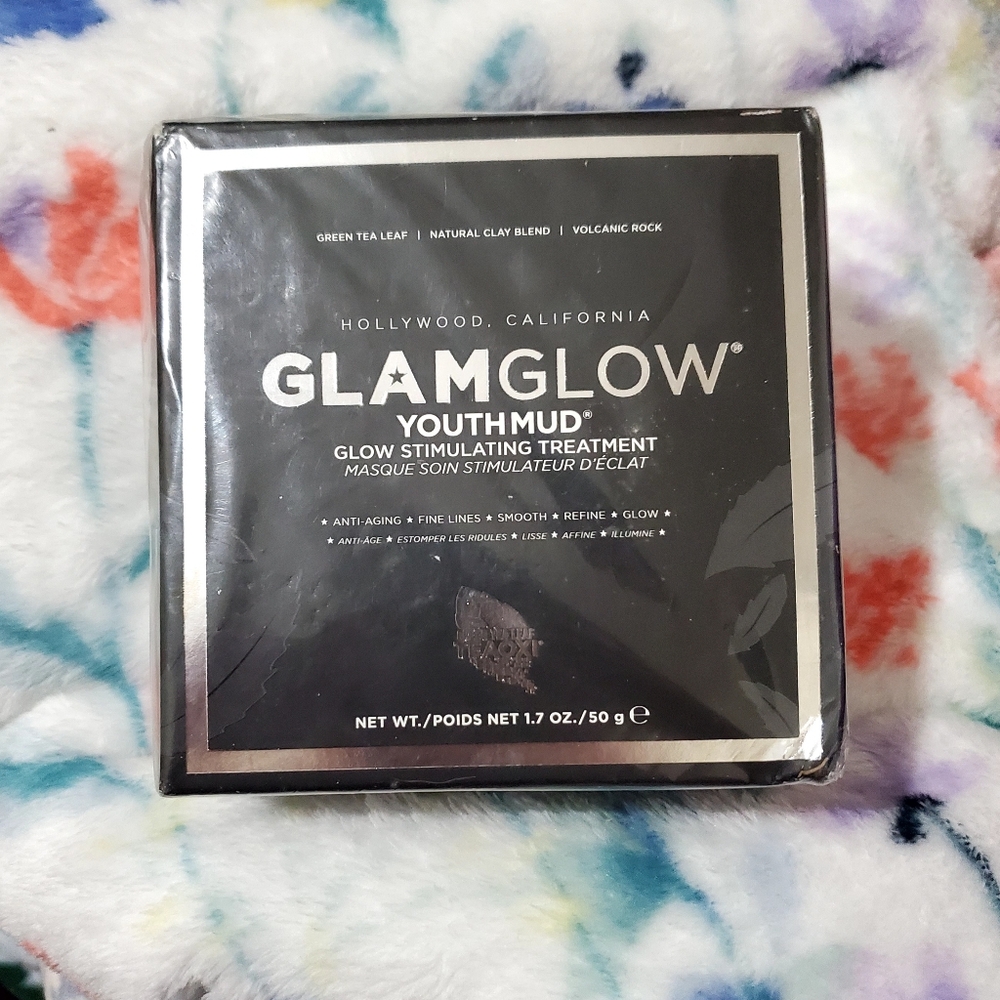 GLAMGLOW Youth Mud New In Box